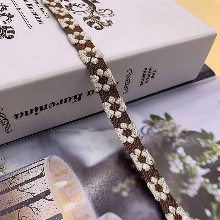 1.5cm Ethnic Jacquard Lace Trim – 40 Yards Brown
