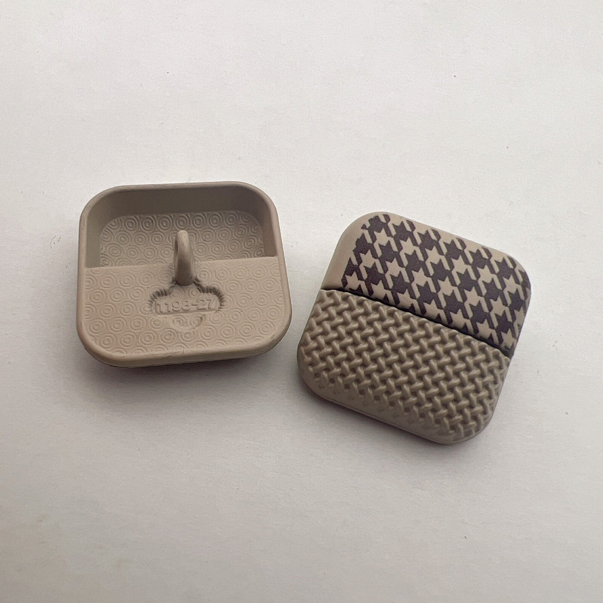 25mm Square Houndstooth Patterned Metal Shank Buttons 50pcs Khaki