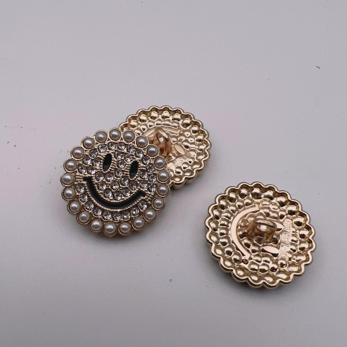 25mm Pearl Bordered Smile Metal Shank Buttons 50pcs Gold Black