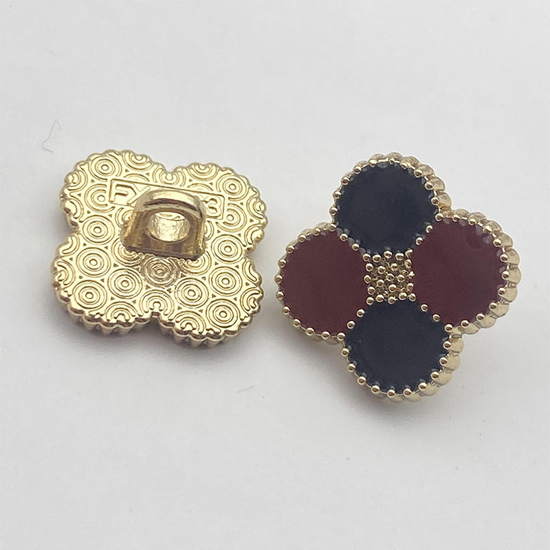20L Dual-Colored Four-Leaf Clover Metal Base Shank Buttons 48 Pack