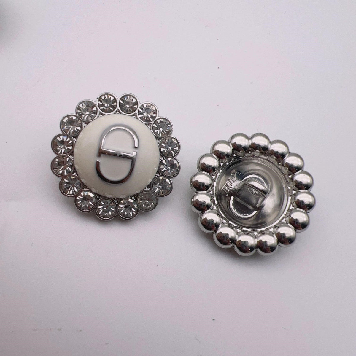 17.5/23mm Diamond-Encrusted Lace Metal Shank Buttons 50pcs White Silver