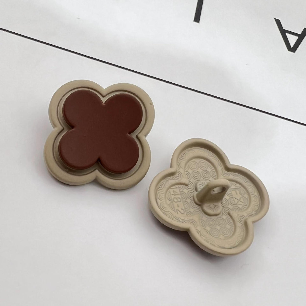 20/25mm 3D Flower Metal Coat Buttons with Painted Layers 12pcs Brown
