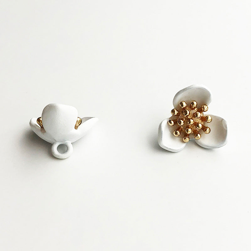 15mm Flower Style Metal Shank Buttons with Stamen 48 Pack