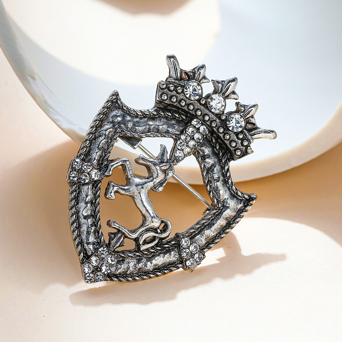 Men's Brooch Vintage Horse Shield Crown Clothing Pin 3pcs Silver
