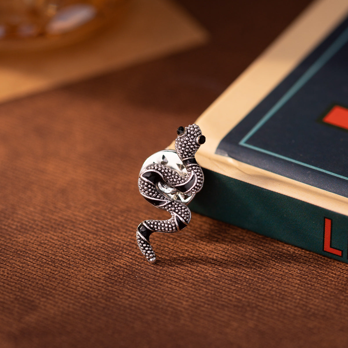 Mini Vintage Little Snake Brooch Men's Personality Pin 4pcs Silver