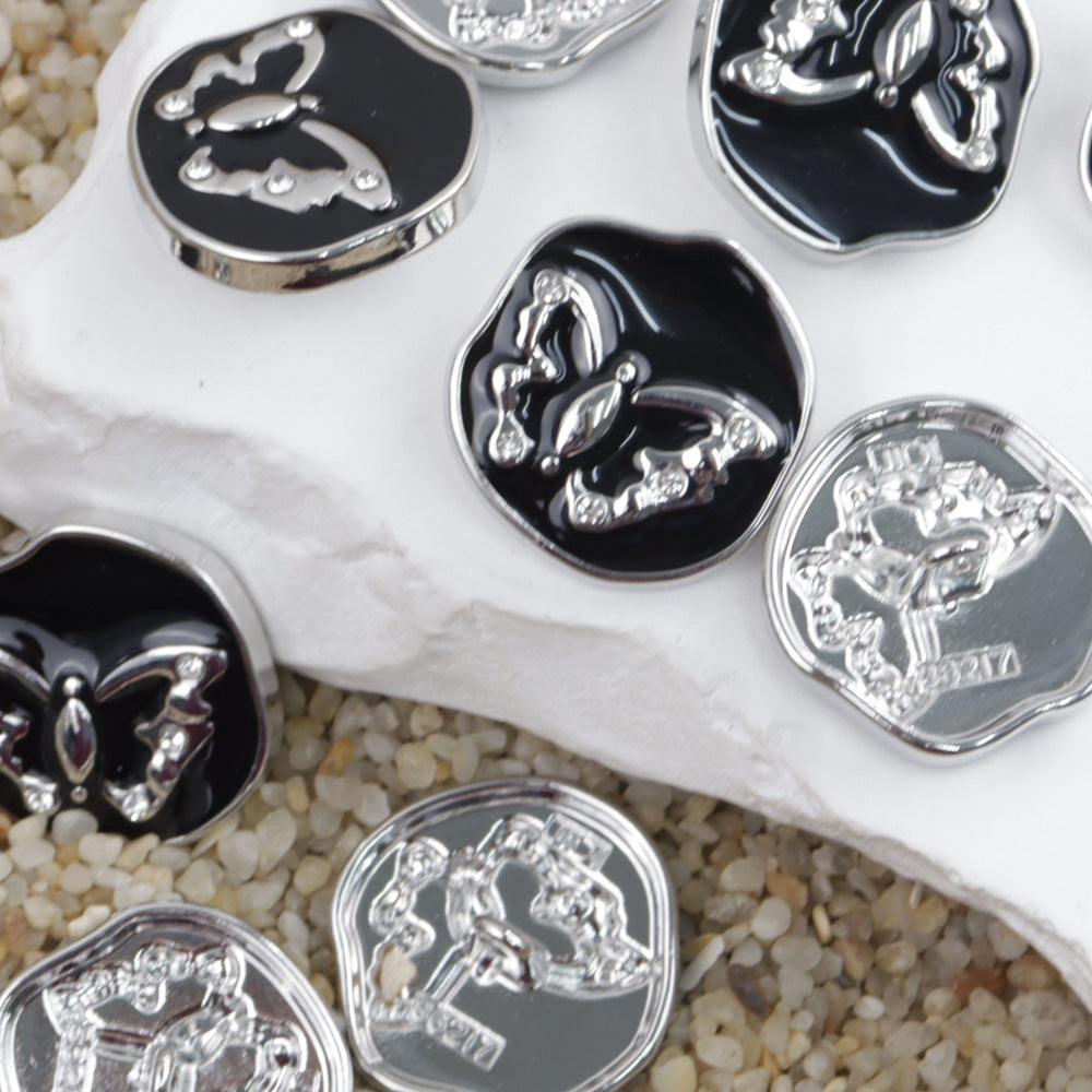 15-23mm Irregular Shaped Metal Shank Buttons White Black Butterfly Pattern 20pcs Silver Black