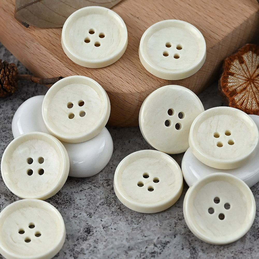 15-25mm Round 4 Hole Colorful Urea Buttons with Imitation Marble Pattern Beige