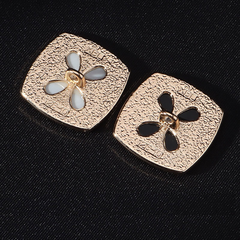 18/23/25mm Square Diamond Studded Metal Buttons with Shanks 15 Pack