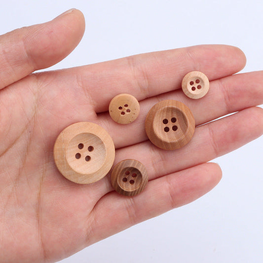 11.5-25mm Round 4-Hole Natural Wood Buttons for Coats and Shirts 40pcs