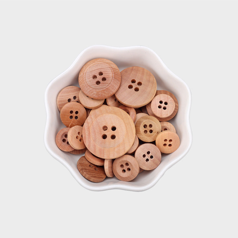 11.5-25mm Round 4-Hole Natural Wood Buttons for Coats and Shirts 40pcs