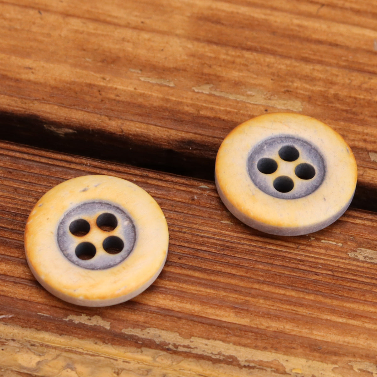 11.5mm/15mm Retro American Round-Edged Bovine Bone Buttons 12pcs
