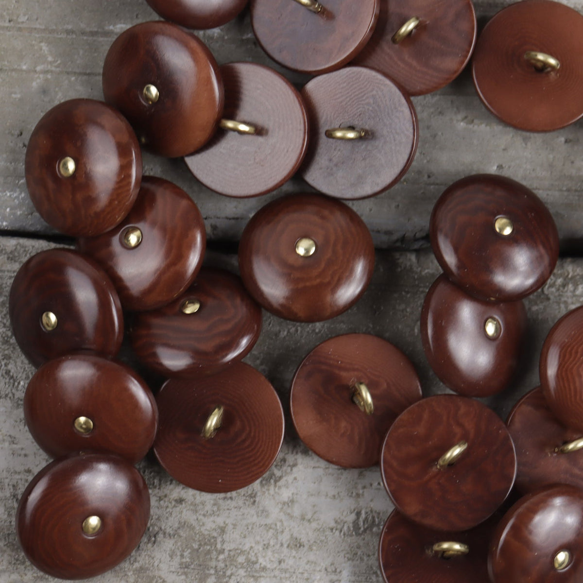 Retro Natural Palm Nut Shell Shank Buttons for Knitted Cardigans 25 Pack Wine