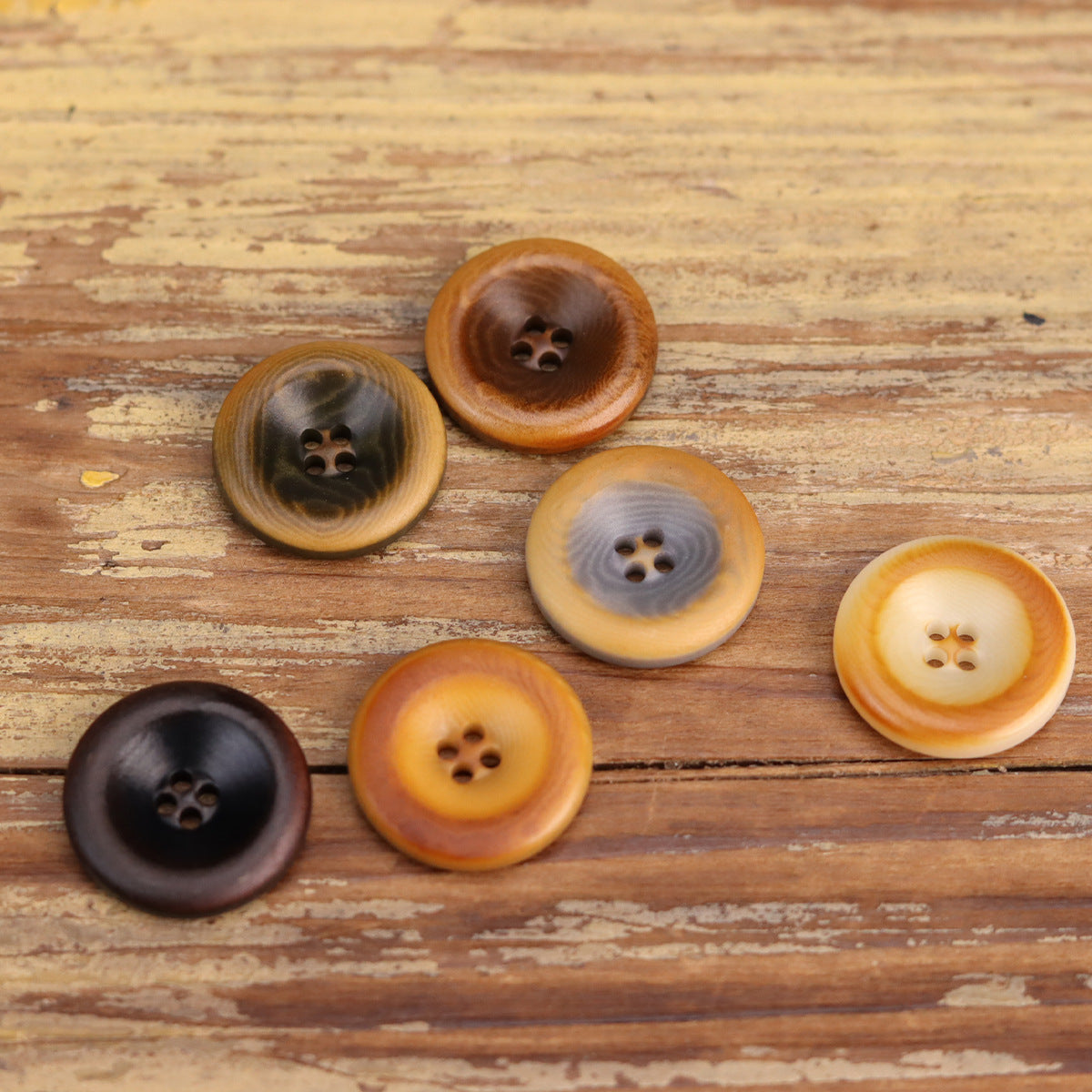 15-25mm Retro Burnished Palm Tree Nut Shell Buttons 25 Pack