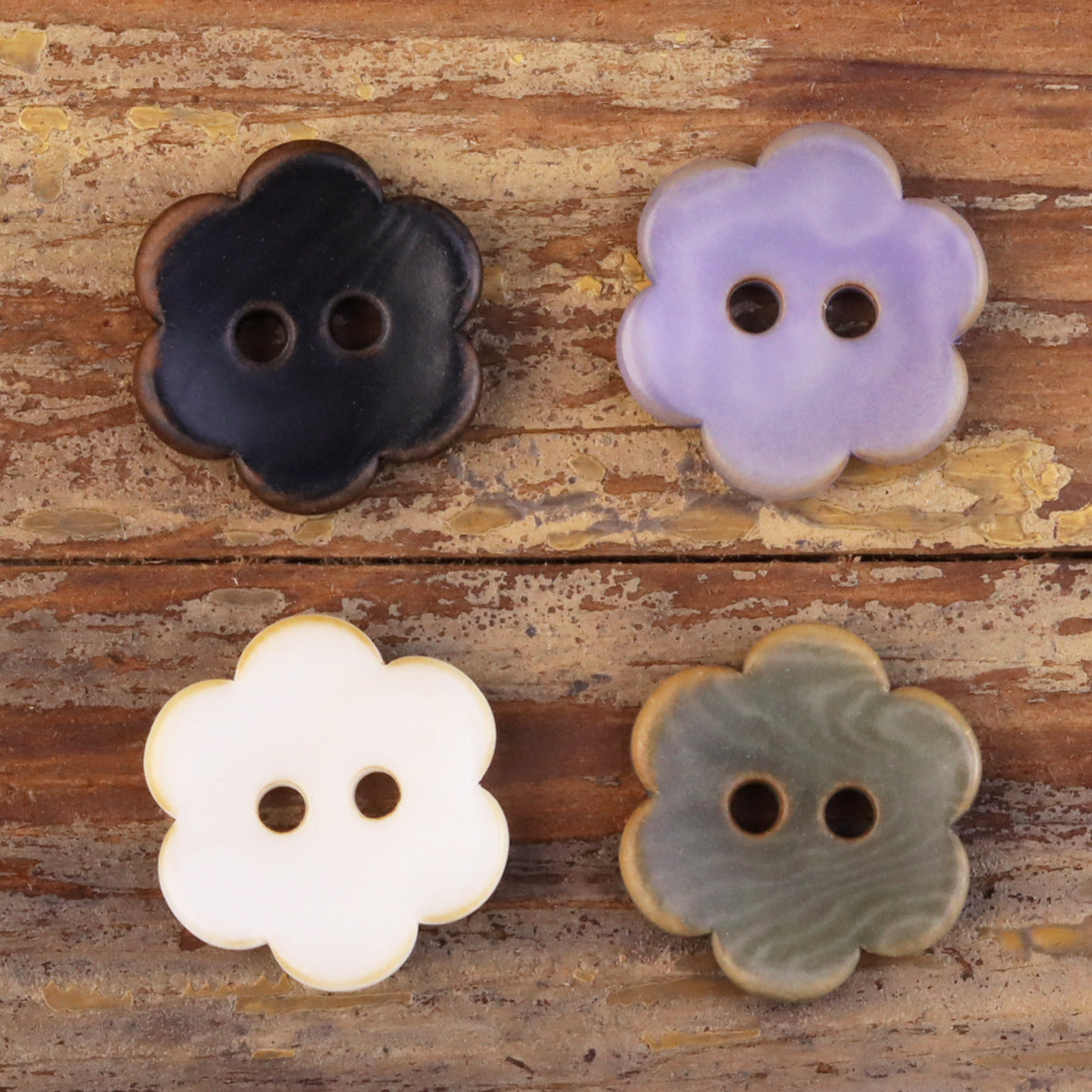 Flower-Shaped Eco-Friendly Corozo Buttons For Kids' Clothing 20 Pack
