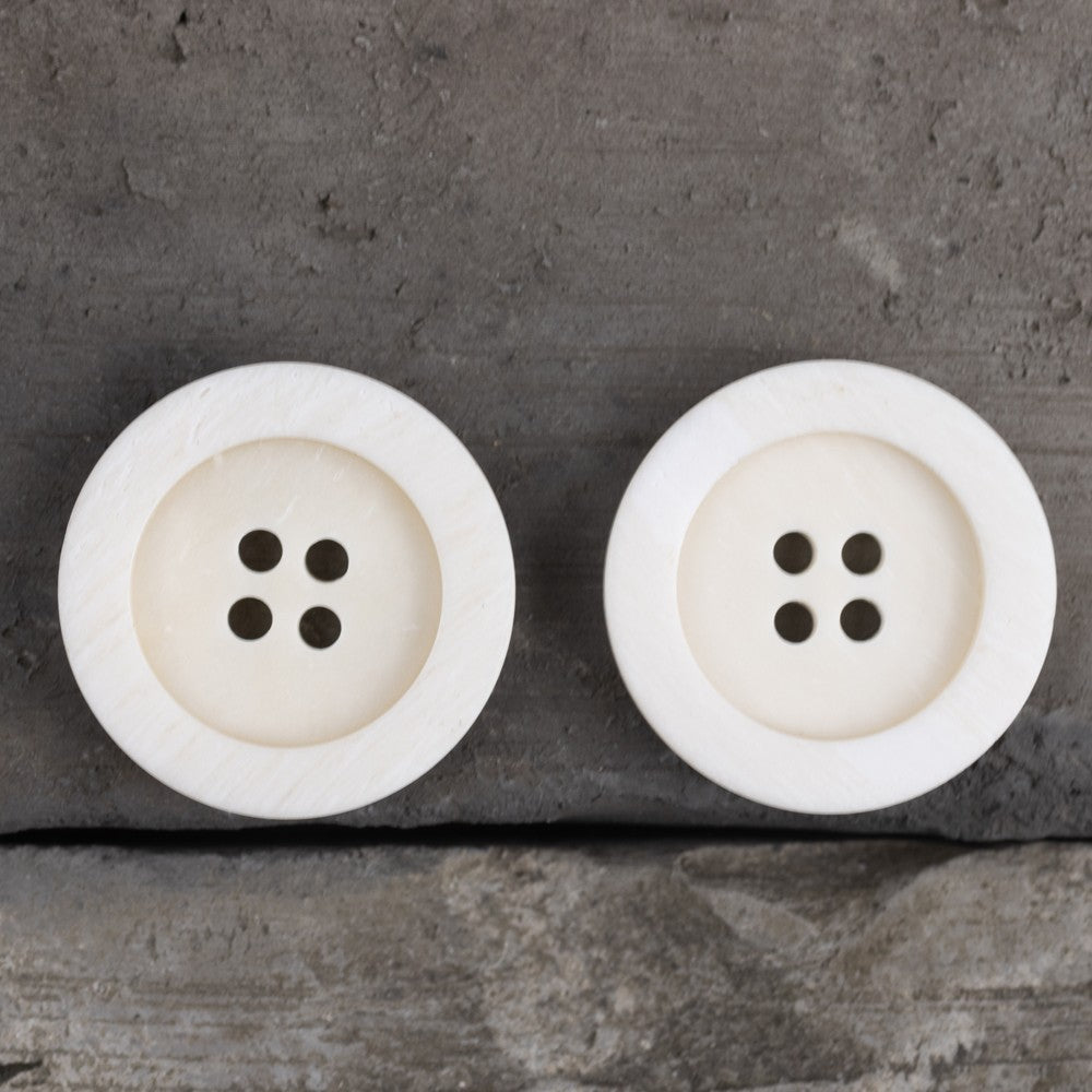 15/20/25mm Off-White Wide-Edged Bovine Bone Buttons 18 Pack