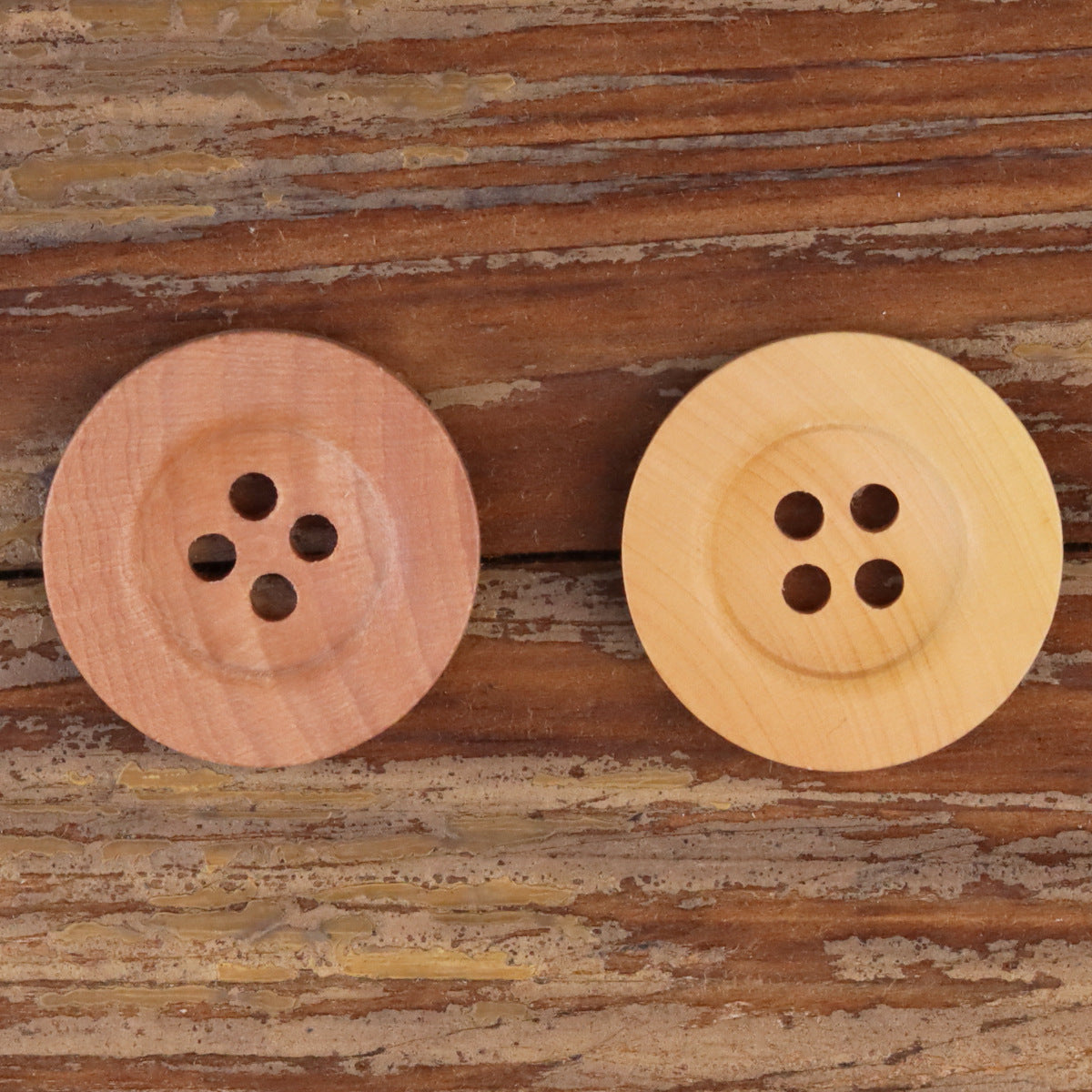 16-40L Wide Rim Natural Wood Four-Hole Buttons 60 Pack