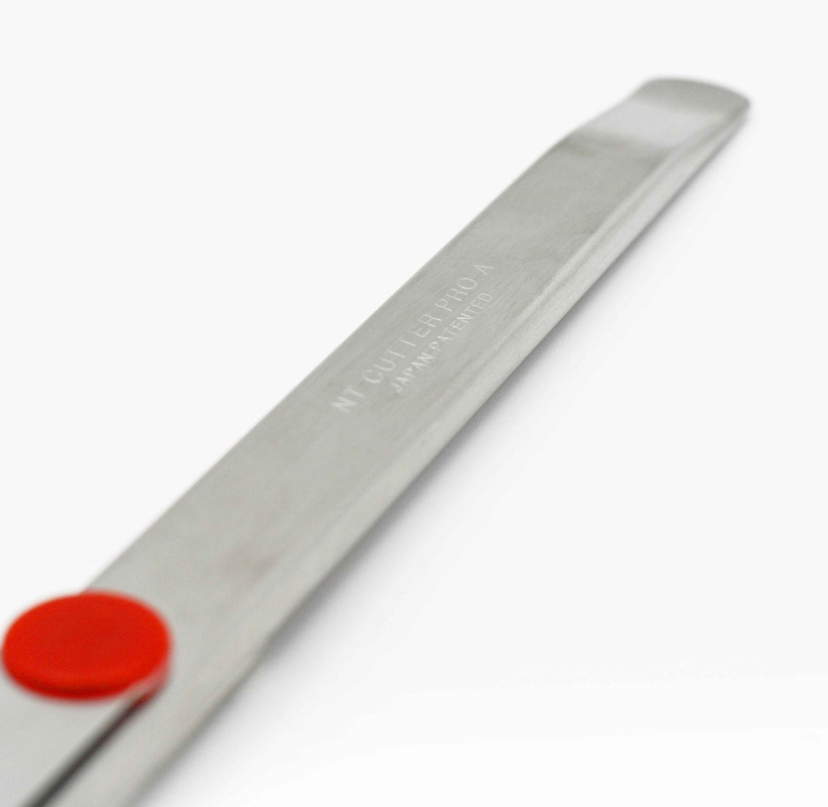NT Cutter PRO Auto-Lock Stainless Steel Graphic Knife (AD-2P)