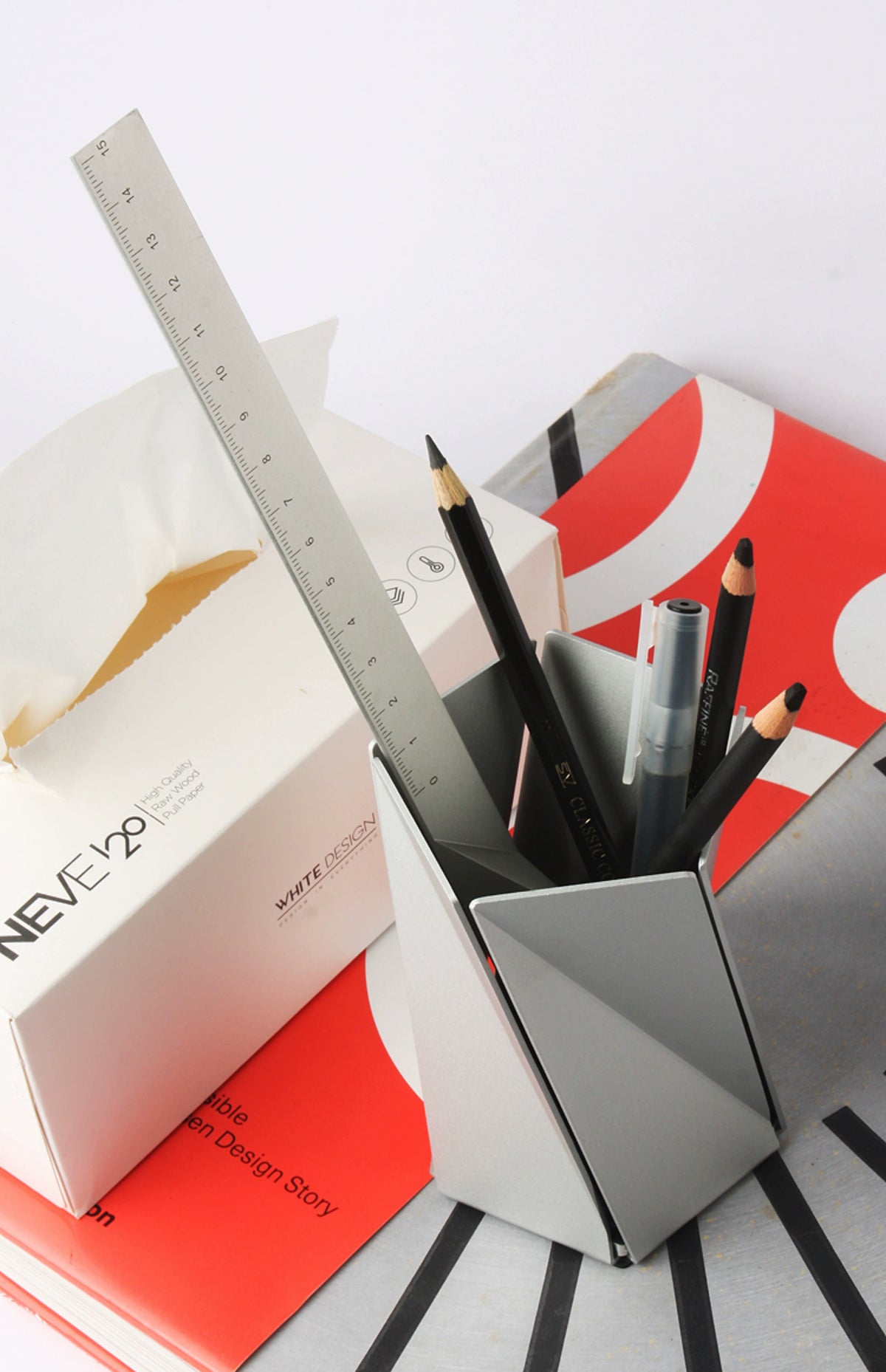 Modern Aluminum Twist Pen Holder - Minimalist Desktop Organizer