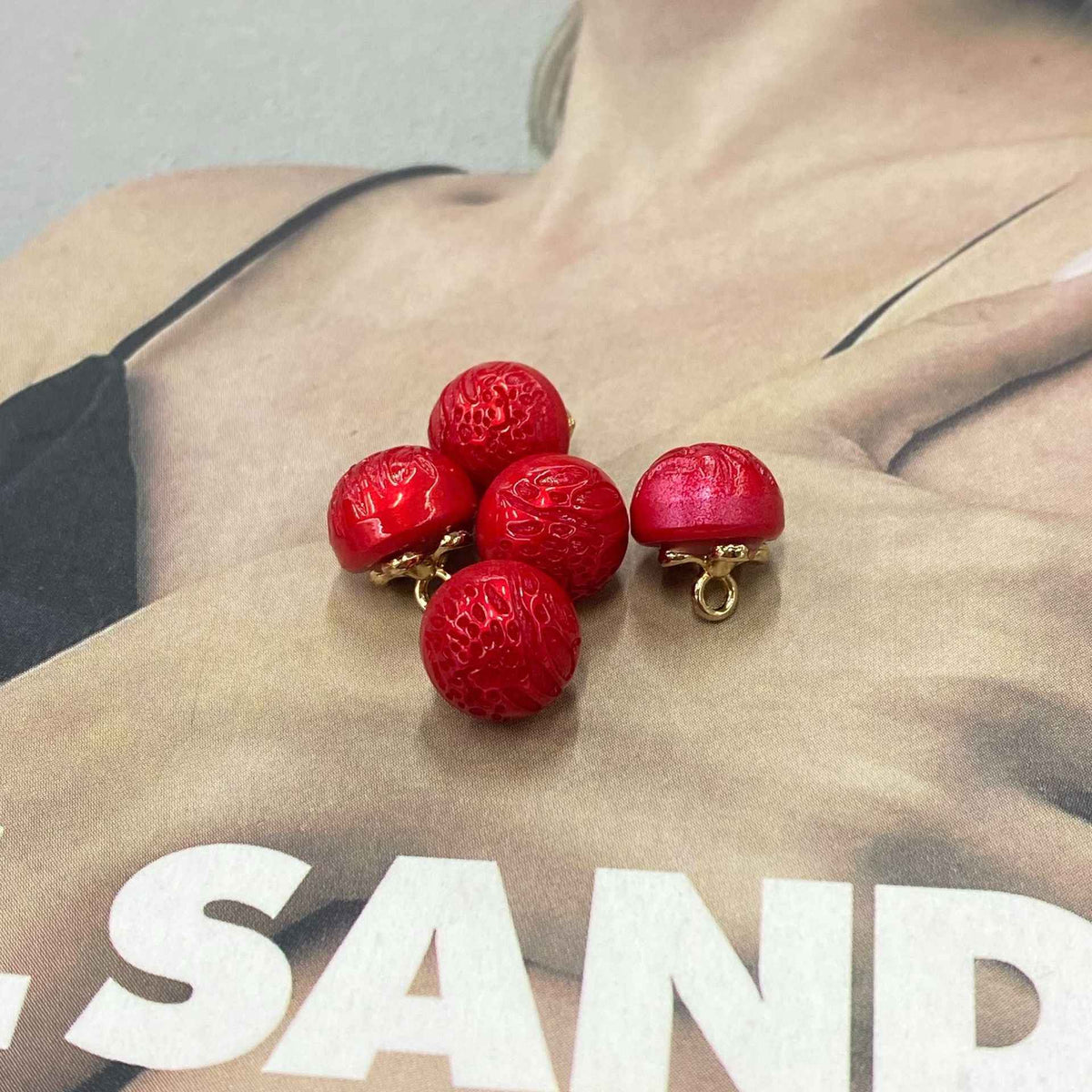 10mm Round Faux Nut Shell Metal Shank Buttons 20pcs Red
