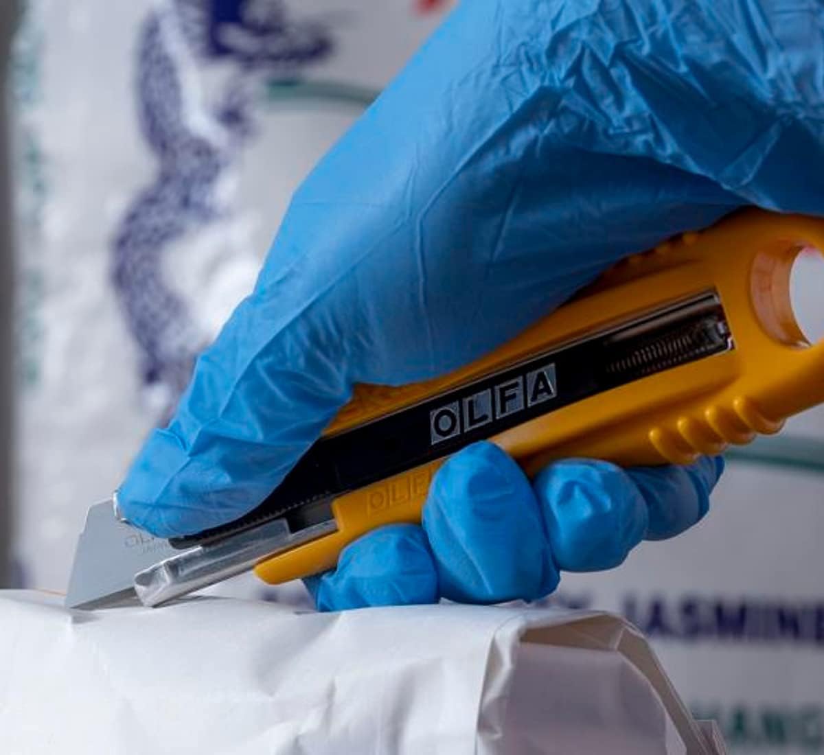 OLFA Self-Retracting Safety Utility Knife (SK-4)
