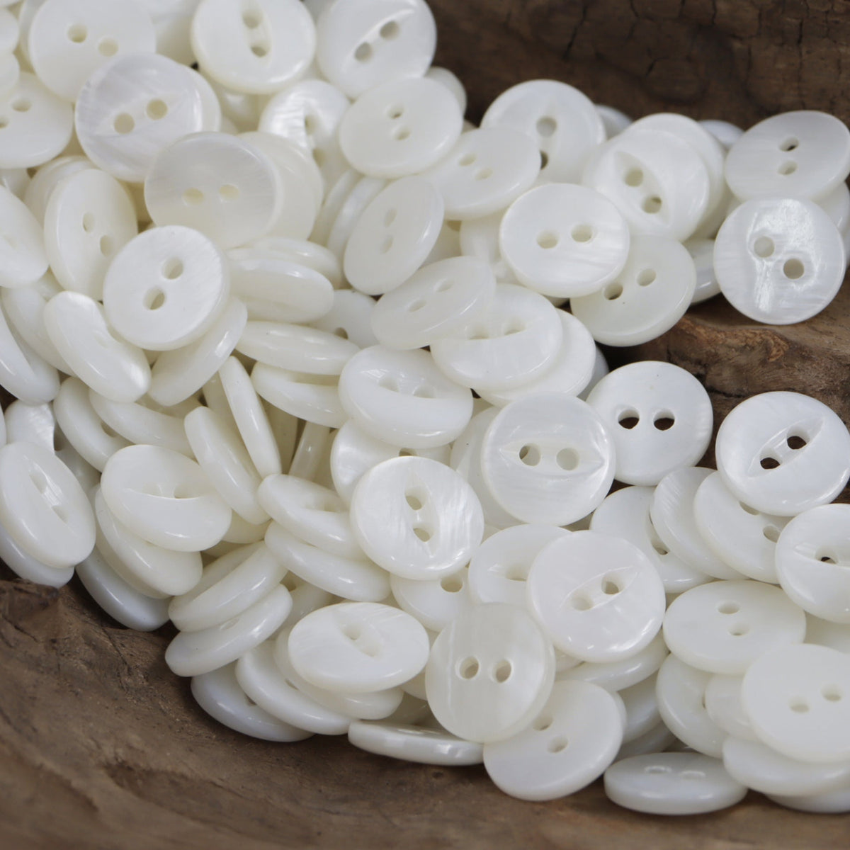 11.5mm Two-Hole Natural Fish-Eye Shell Buttons 10pcs White