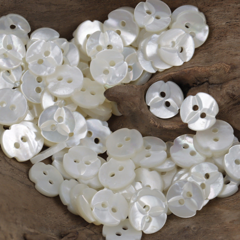 Natural White Maple Leaf-Shaped Spiral Two-Hole Shell Buttons 10PCS C
