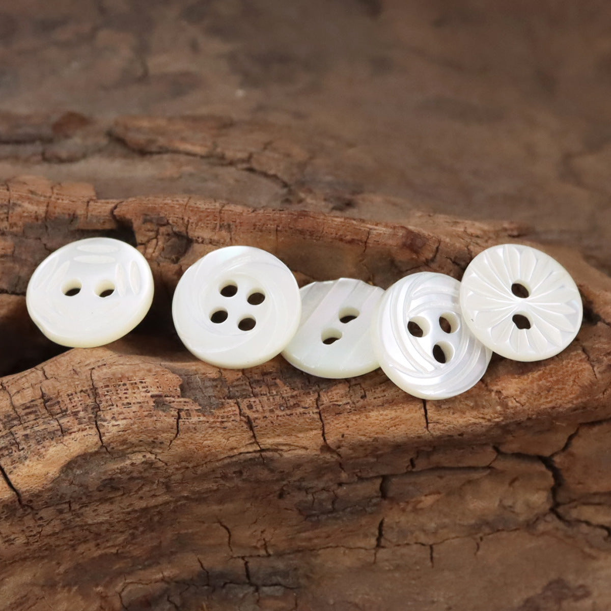 11.5mm 2/3/4-Hole Natural Shell Buttons for Silk Shirts 10pcs