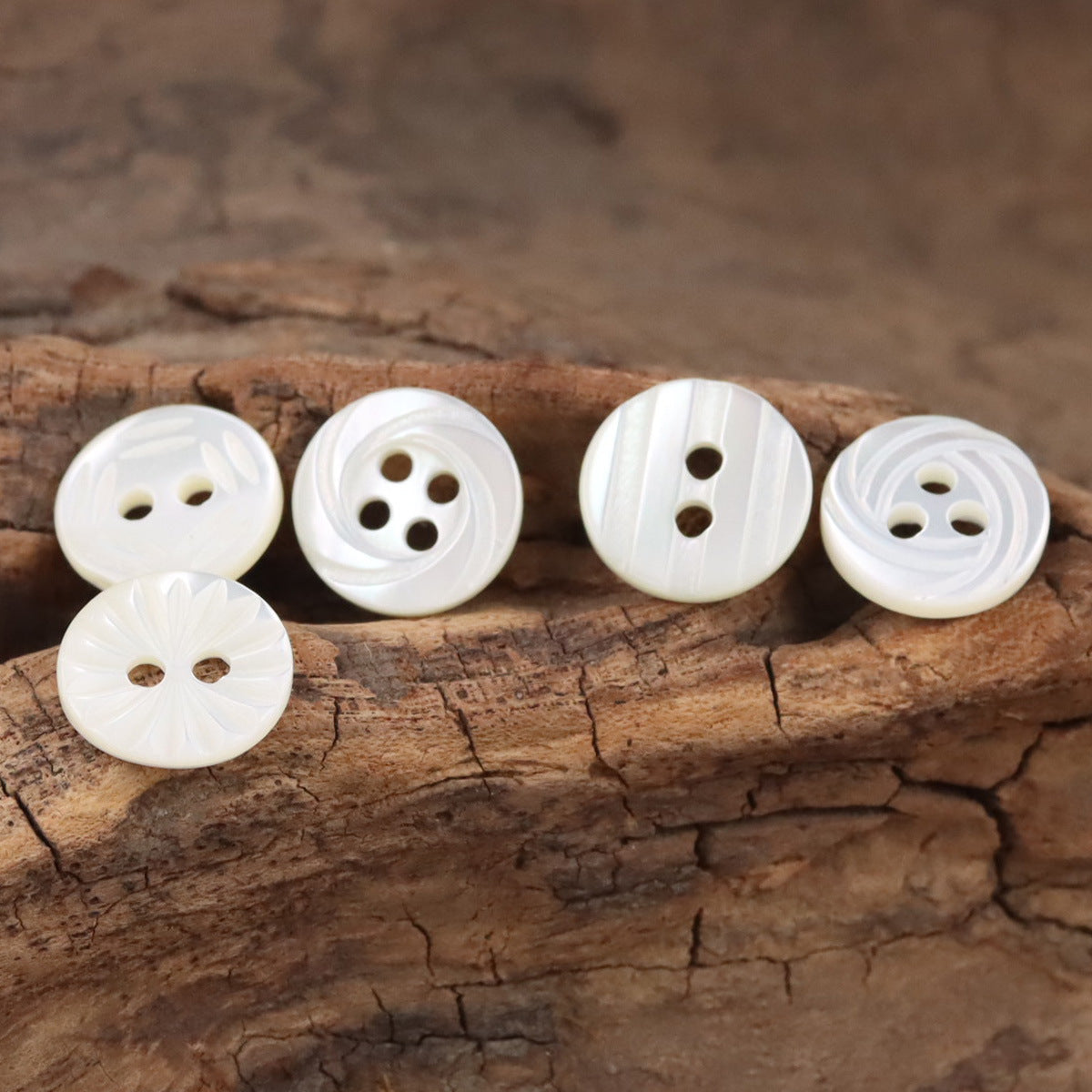 11.5mm 2/3/4-Hole Natural Shell Buttons for Silk Shirts 10pcs