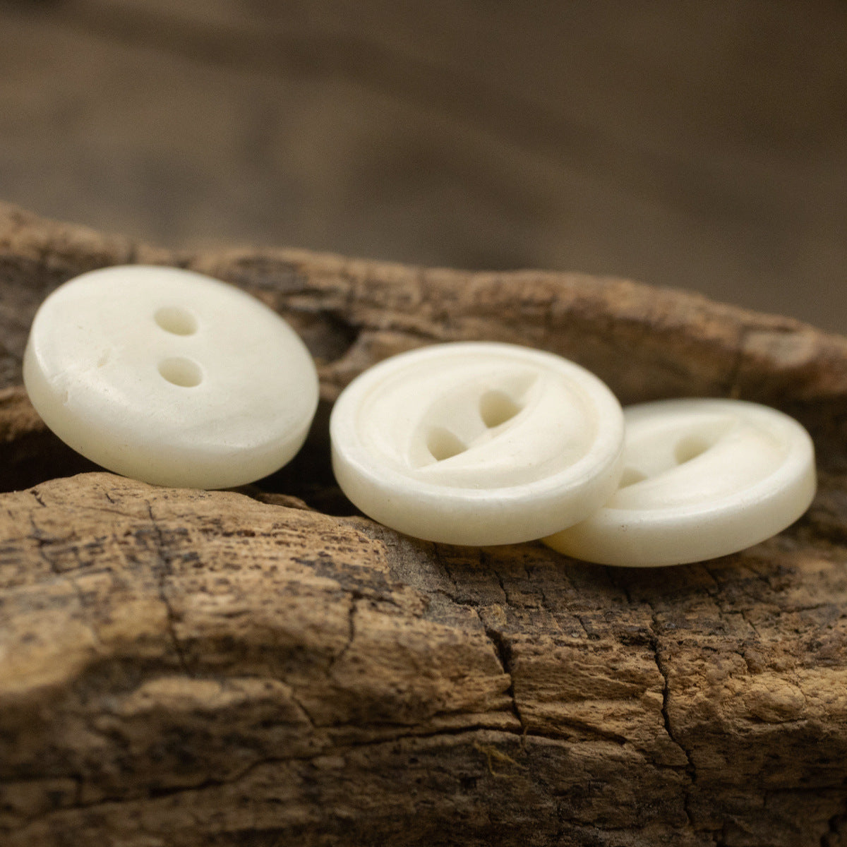 11.5mm Ivory Two-Hole Fish-Eye Bovine Bone Buttons for Shirt 10pcs