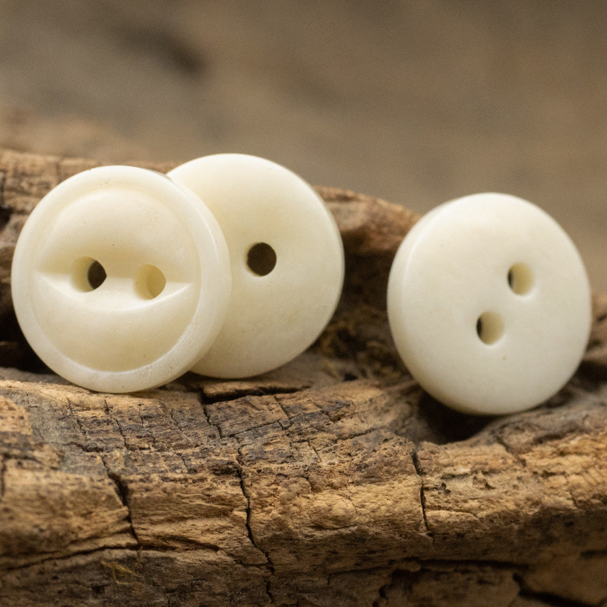 11.5mm Ivory Two-Hole Fish-Eye Bovine Bone Buttons for Shirt 10pcs