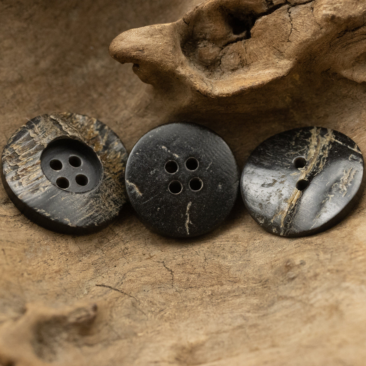 11.5-30mm Rough and Uneven Black Horn Buttons 10pcs
