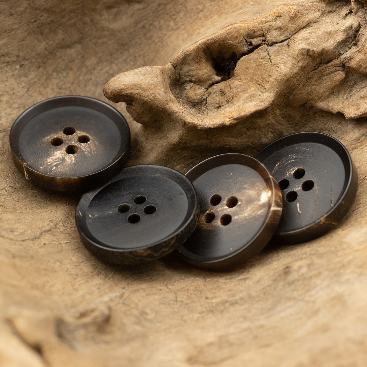 15-25mm Matte Vintage Coffee Black Natural Horn Buttons 6pcs