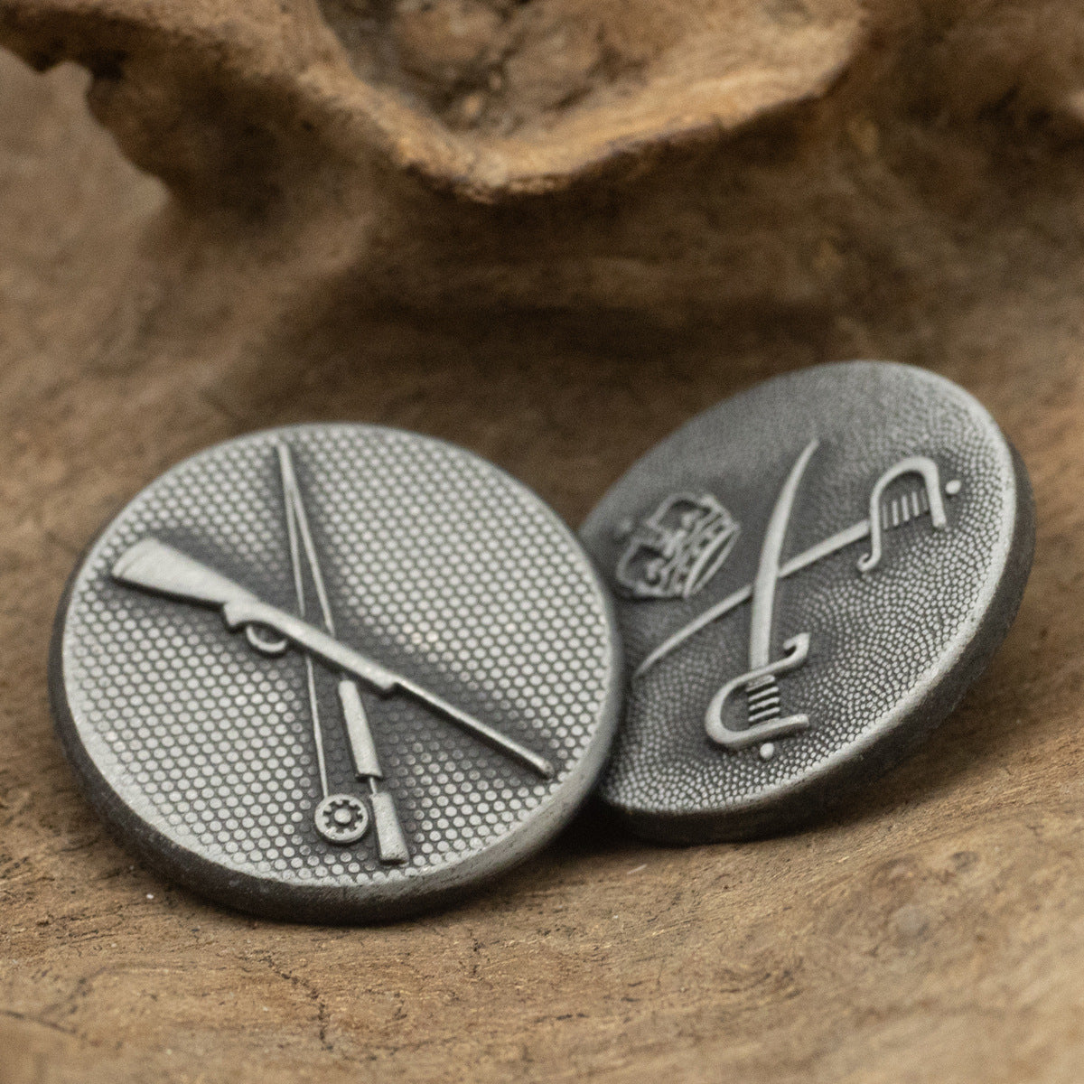 Black Nickel Crown Sword Hunting Guns Metal Button 10pcs