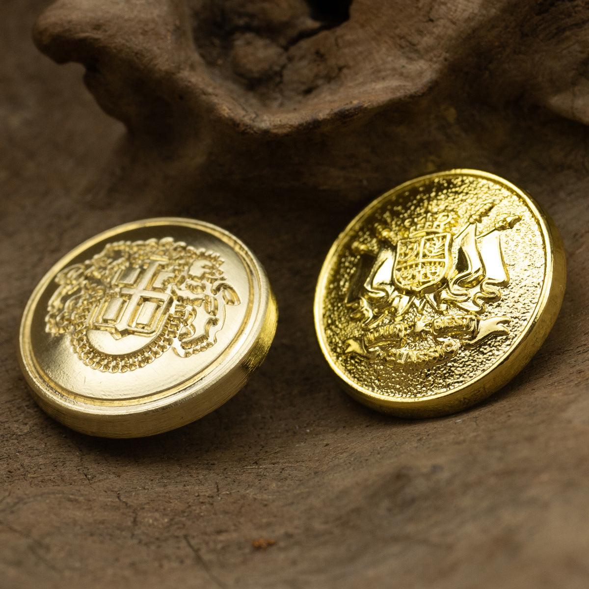 Golden Double Lion Shield Metal Buttons for Japanese School Uniforms 10pcs