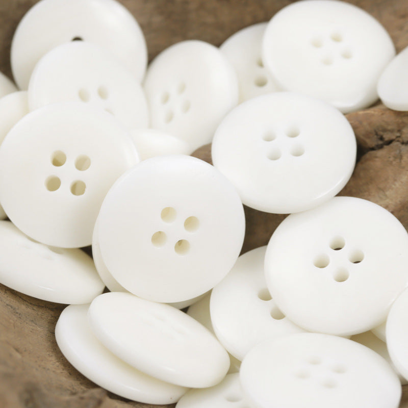Eco-Friendly Natural Palm Fruit Buttons 30 Pack