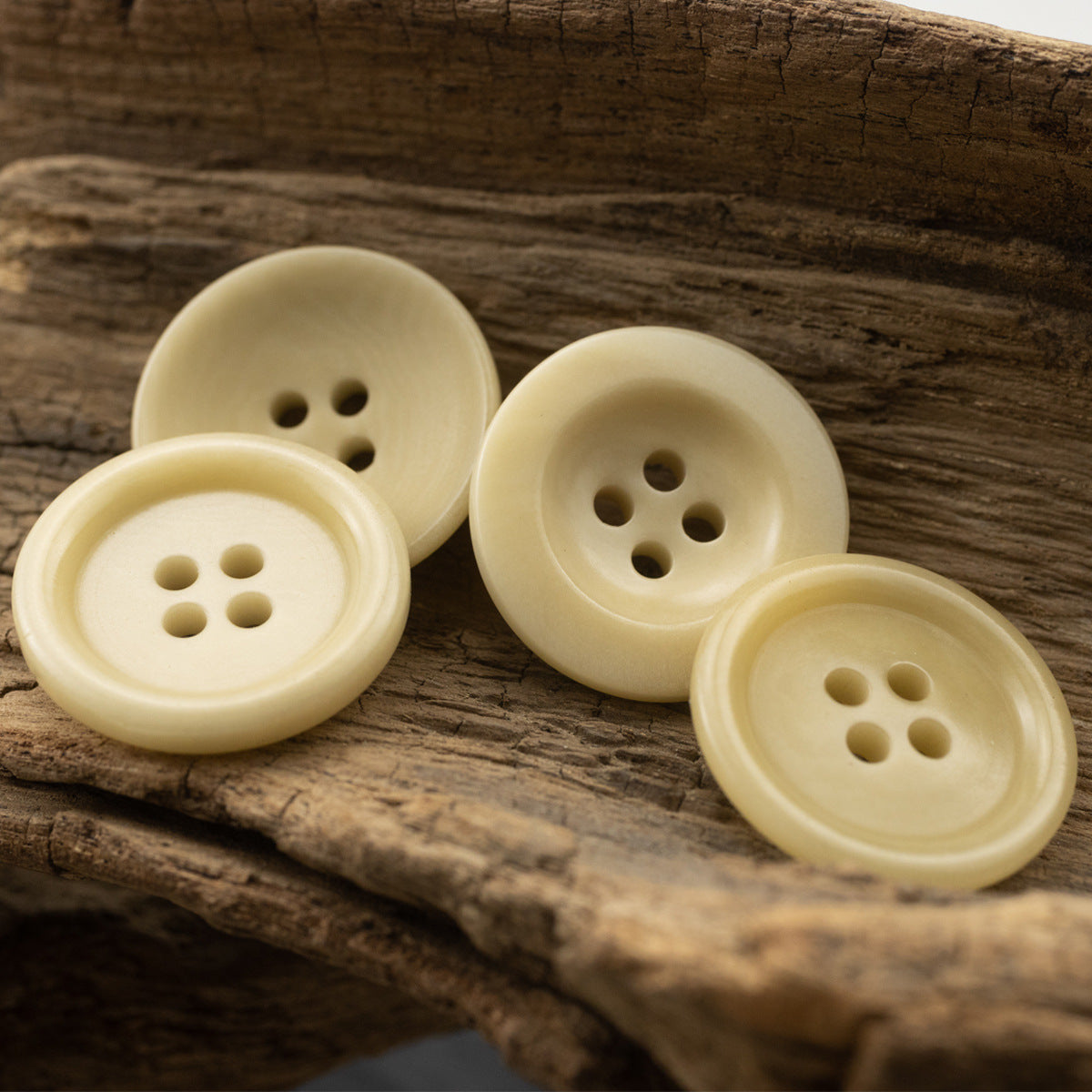 15-20MM Light Yellow Eco-Friendly Fruit Buttons 10pcs