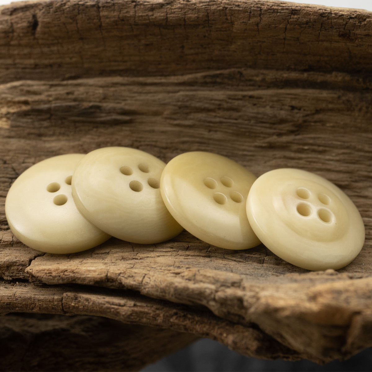 15-20MM Light Yellow Eco-Friendly Fruit Buttons 10pcs