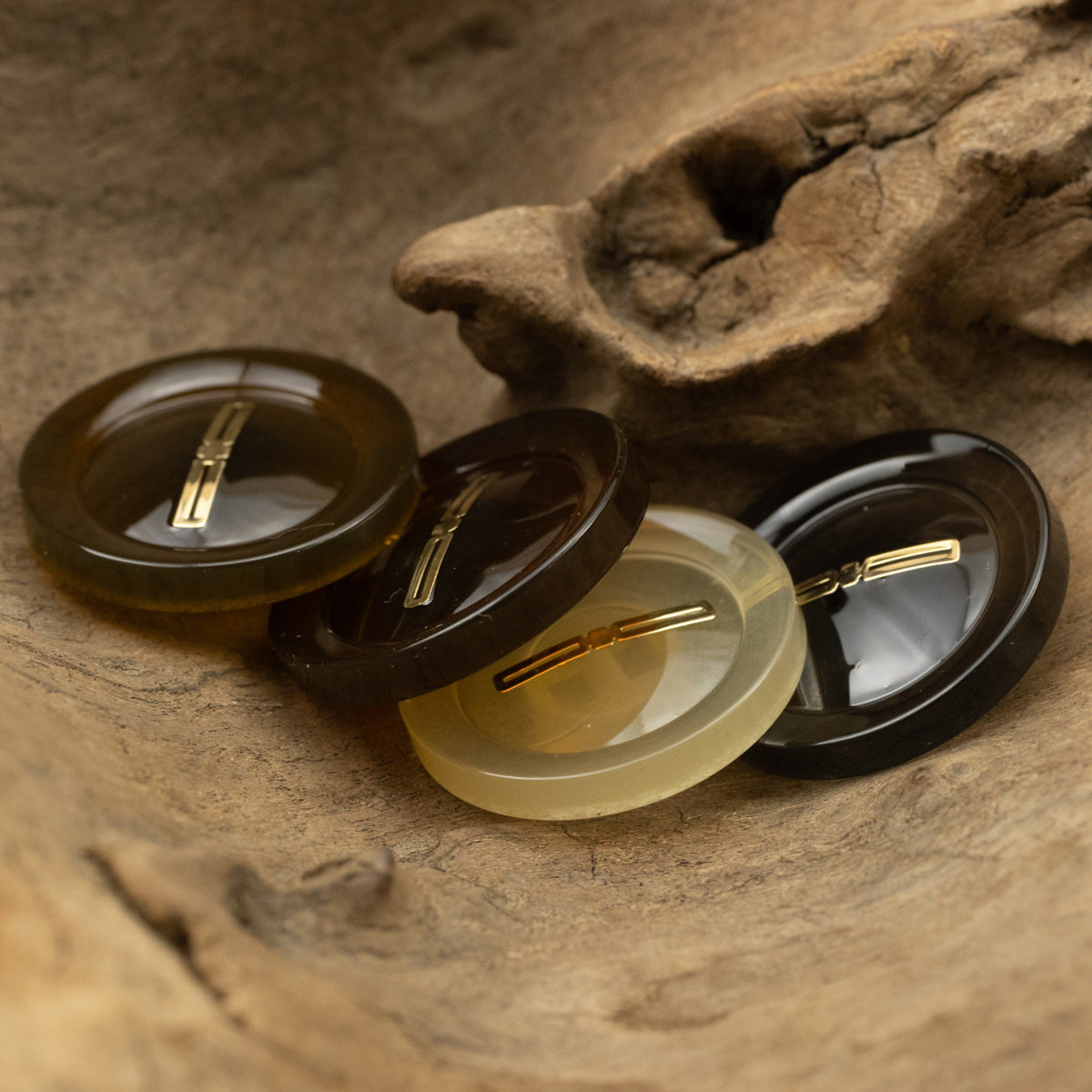 Luxurious Translucent Resin Buttons with Gold Foil 10pcs