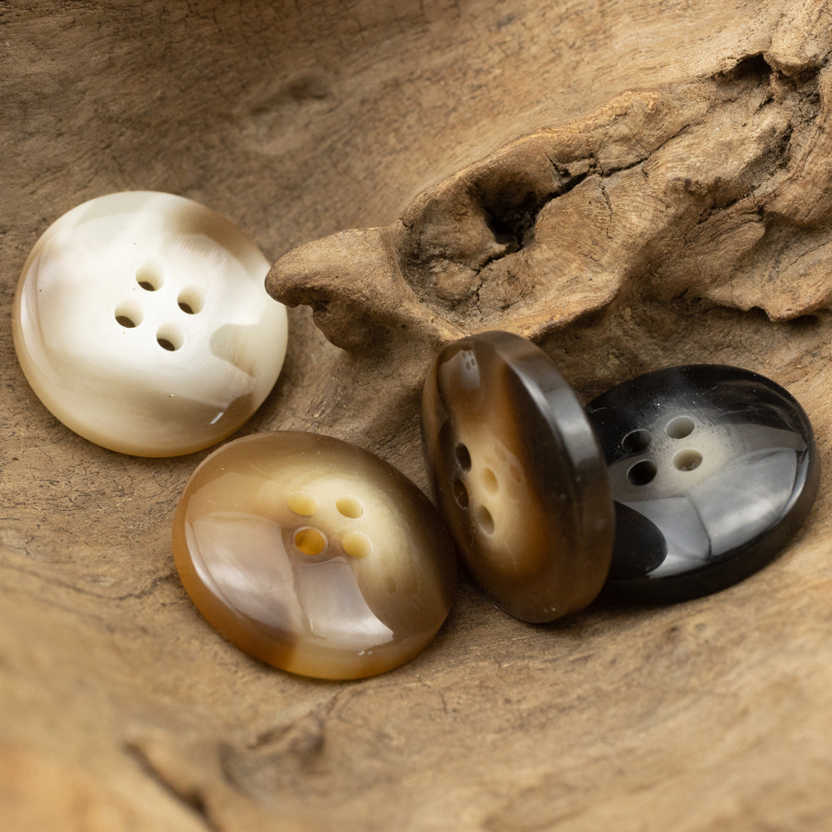 Shiny Coffee Resin Four-Hole Buttons for Knit Sweaters 30PCS