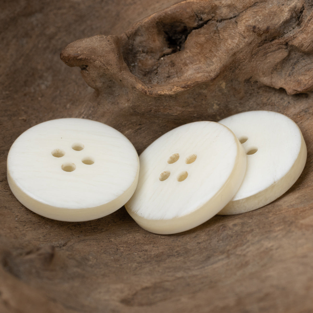 Light Beige Wood Grain 4 Hole Resin Buttons for Casual Suits 40pcs