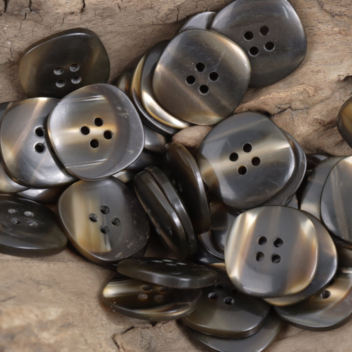 Vintage Imitation Shell Pattern Resin Buttons 20pcs Coffee