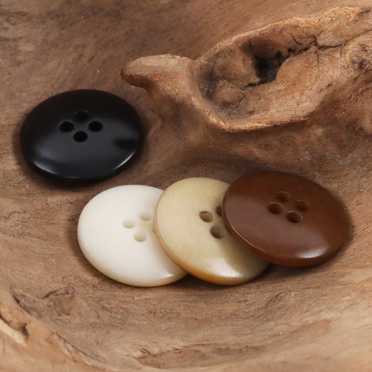 Vintage Caramel Palm Fruit Buttons Flame-Edged,10pcs