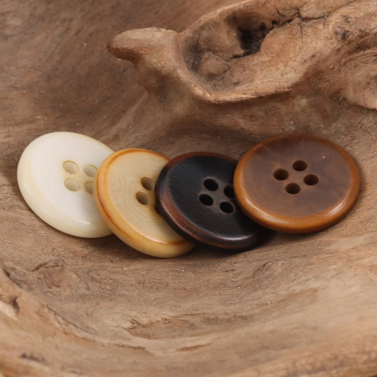 Vintage Caramel Palm Fruit Buttons Flame-Edged,10pcs