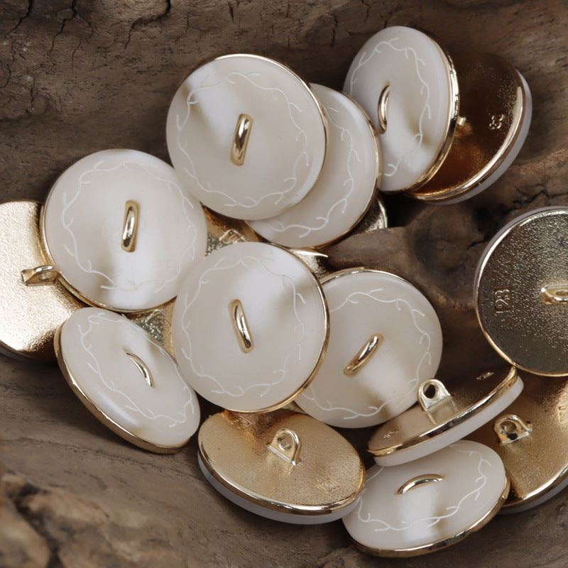 Wreath Pattern Flat Resin-Metal Combination Buttons 10pcs White