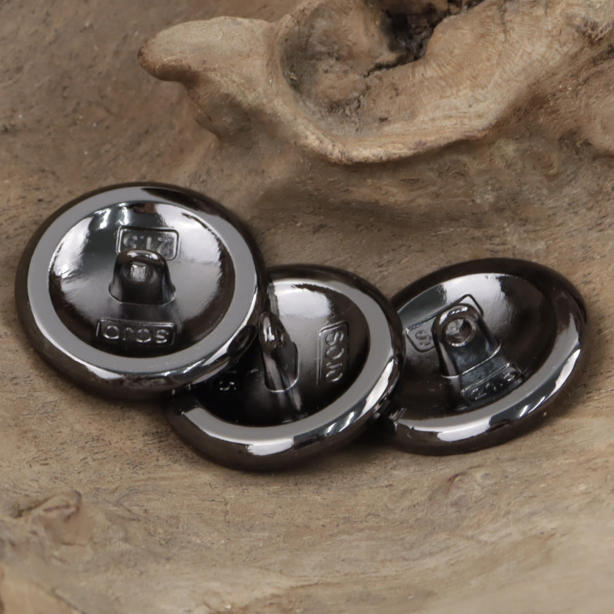 Camellia Pattern Shiny Black Metal Shank Buttons for Hoodies 10pcs