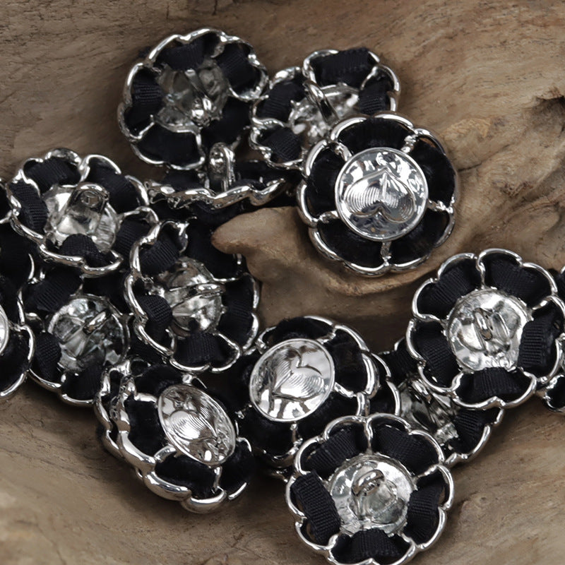 Flower-Shaped Heart Decorative Gold Buttons for Stringing and DIY Crafts 10pcs Black