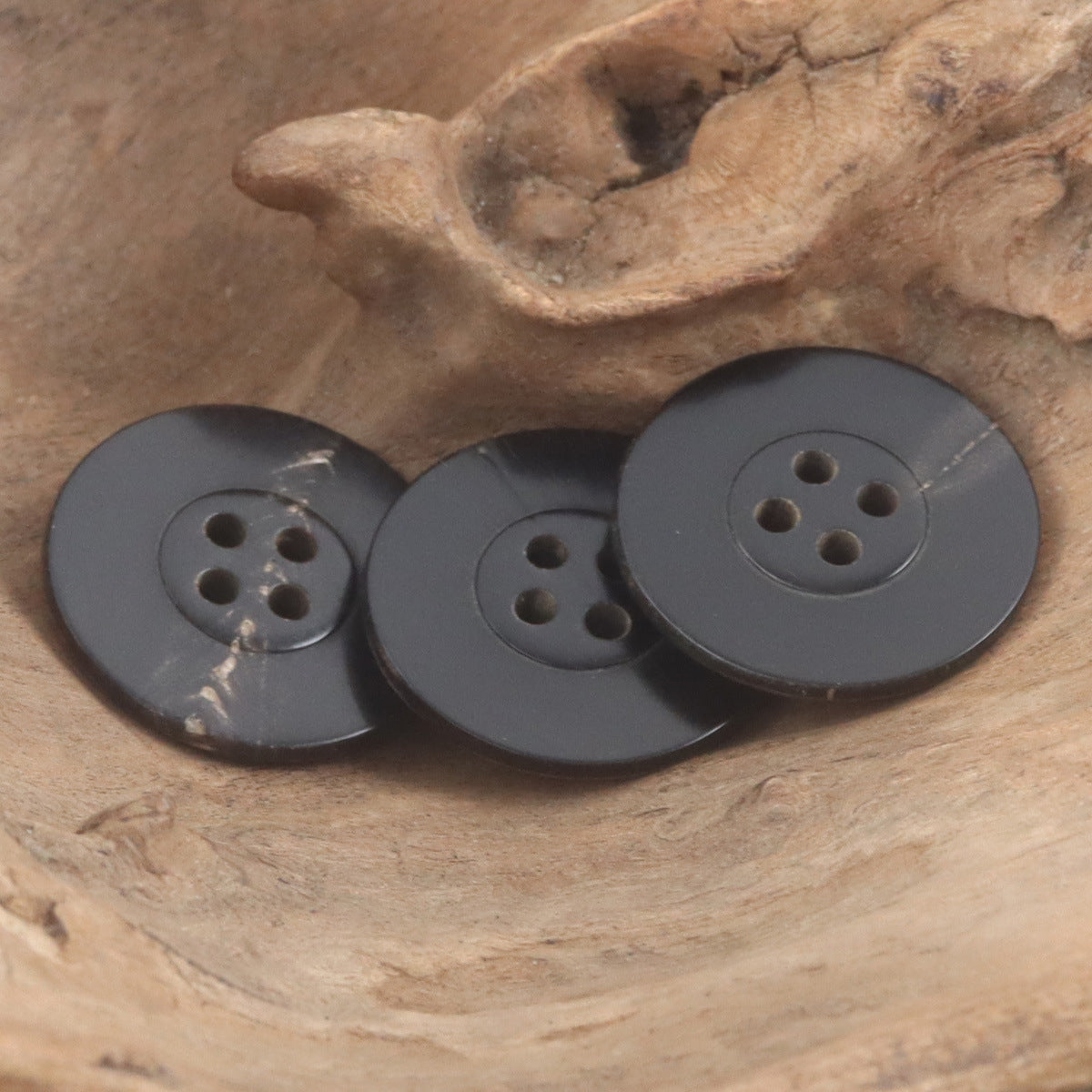 22mm Burnt Four-Hole Ox Horn Buttons for Hat Decoration 10pcs