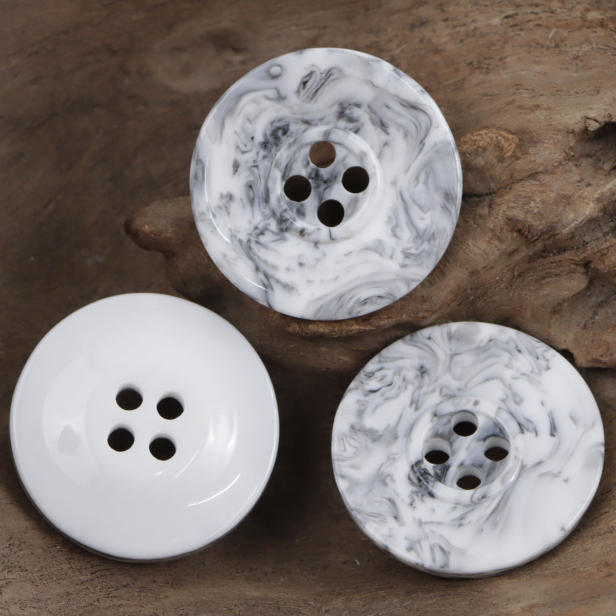 15mm - 30mm Splashed Ink Oriental Aesthetics Four-Hole Resin Buttons 20pcs