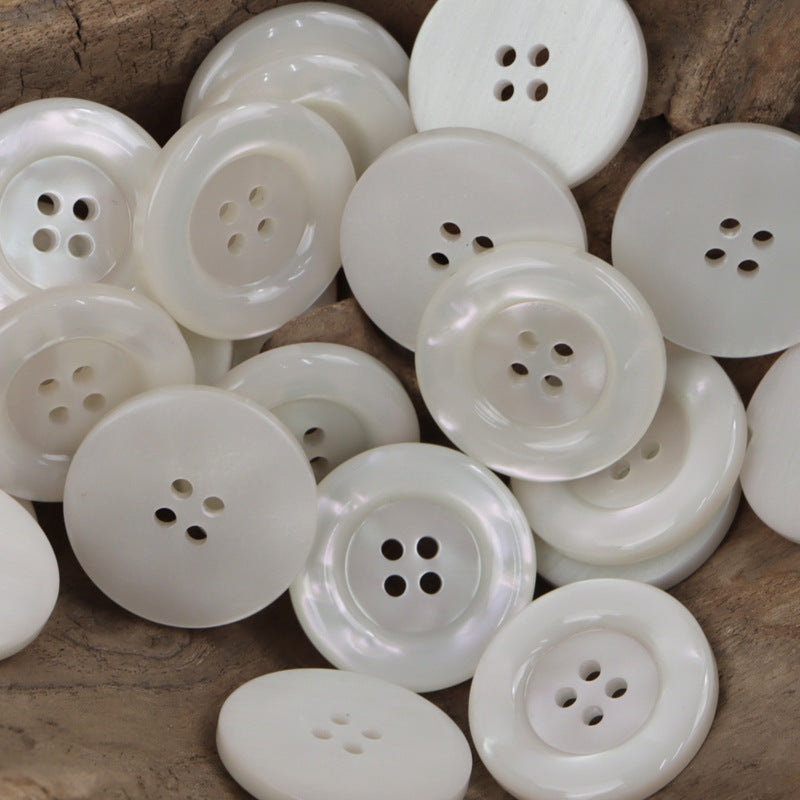 Round-Edged Black and White Light and Shadow Resin Buttons 30pcs White