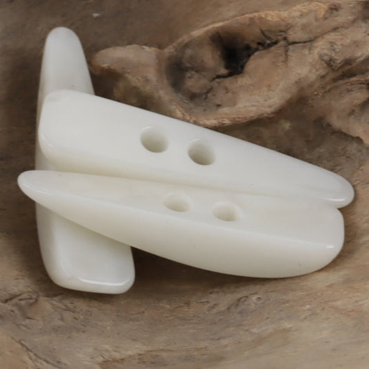 Irregular Long-Shaped White Horn Pattern Resin Toggle Buttons 10pcs